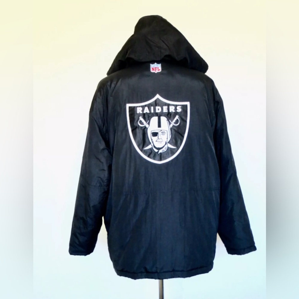 Vintage NFL Puma Oakland Raiders Puffer Jacket 90s Embroidered Los Angeles XL